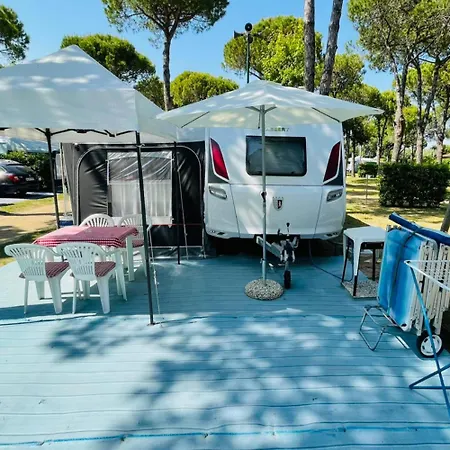 Wmc Buschmann Camping-in-venedig Wohnwagenvermietung At Union Lido *
