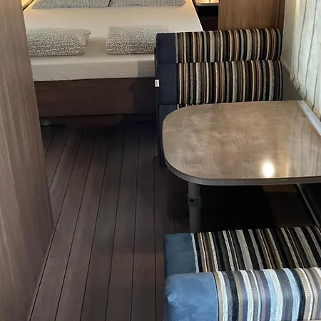 Wmc Buschmann Camping-in-venedig Wohnwagenvermietung At Union Lido 营地 卡瓦利诺