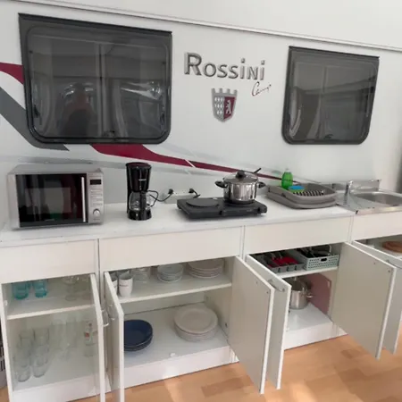 Wmc Buschmann Camping-in-venedig Wohnwagenvermietung At Union Lido 营地